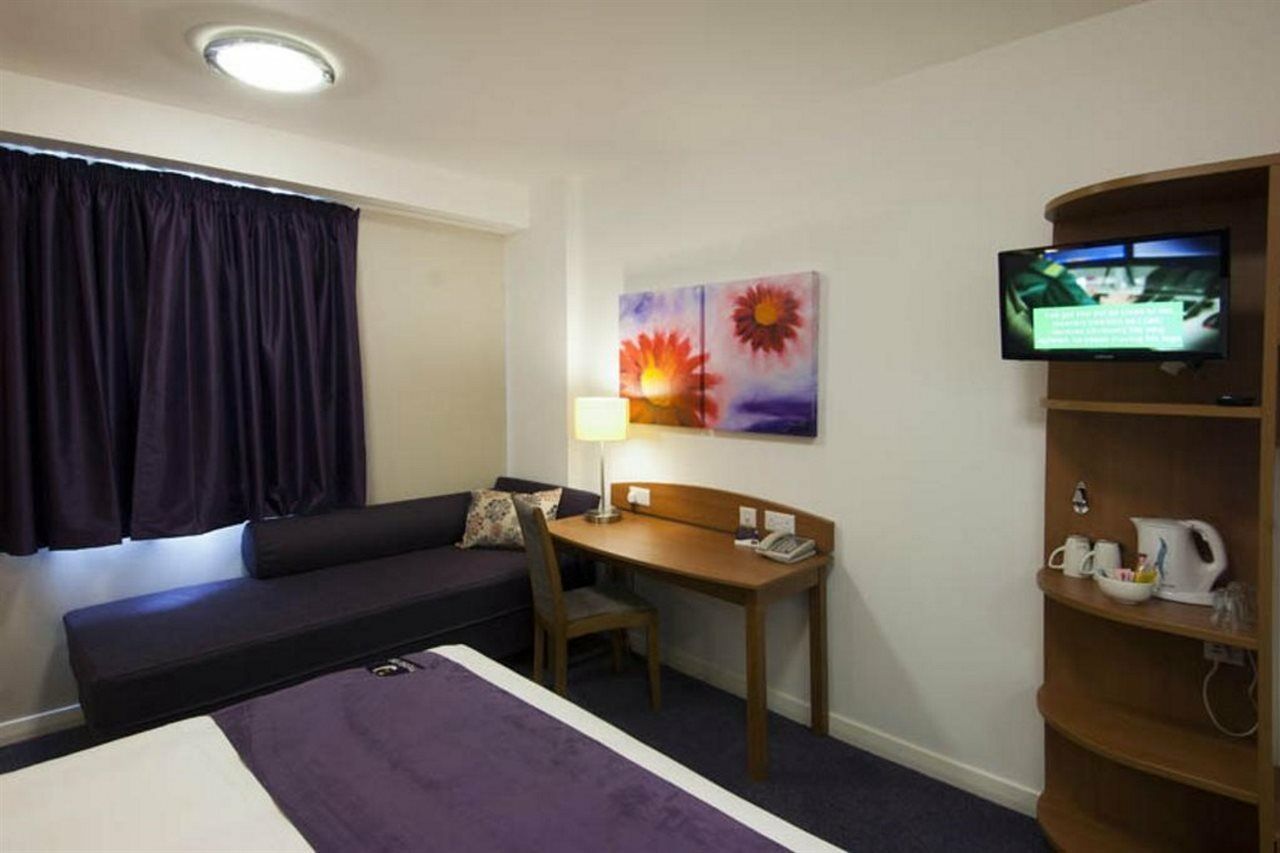 Premier Inn London Wembley Park Eksteriør billede